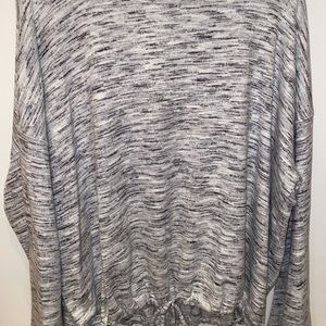 tie bottom crew neck